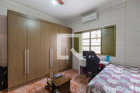 Quarto 1 - Casa 1 de casa à venda com 5 quartos, 440m² em Vila Pinheirinho, Santo André
