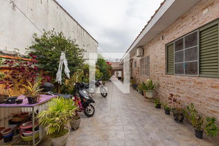 Casa à venda com 440m², 5 quartos e 7 vagasQuintal 