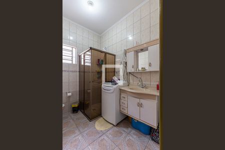 Casa à venda com 440m², 5 quartos e 7 vagasBanheiro - Casa 1