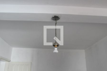 Casa à venda com 300m², 4 quartos e 5 vagasSala casa Fundos