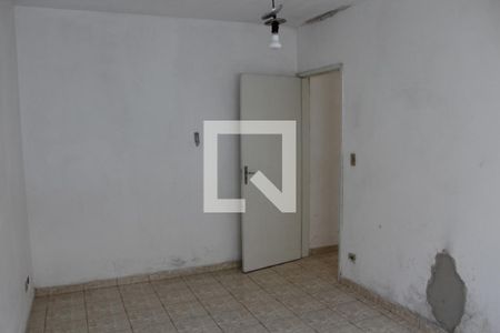 Casa à venda com 300m², 4 quartos e 5 vagasQuarto 2 casa dos fundos