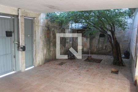 Casa à venda com 300m², 4 quartos e 5 vagasQuintal