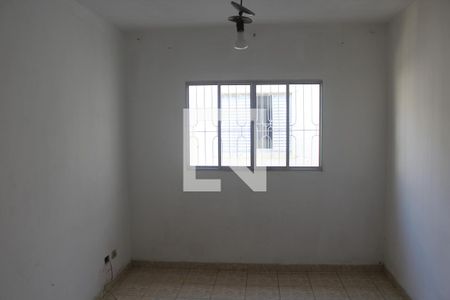 Casa à venda com 300m², 4 quartos e 5 vagasQuarto 2 casa dos fundos