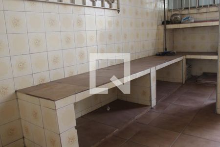 Casa à venda com 300m², 4 quartos e 5 vagasLavanderia