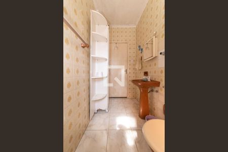 Apartamento para alugar com 62m², 2 quartos e sem vagaBanheiro