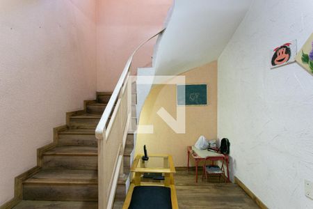 Corredor de casa à venda com 3 quartos, 360m² em Vila Carrao, São Paulo