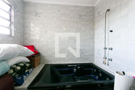 Casa à venda com 360m², 3 quartos e 5 vagasBanheiro da Suíte - Banheira