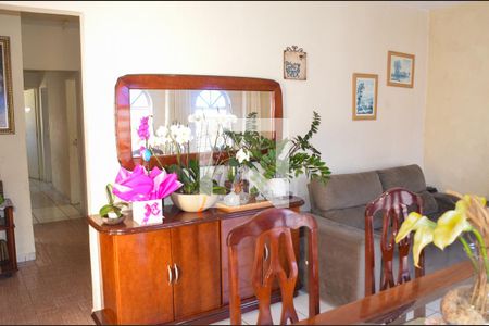 Sala de casa à venda com 3 quartos, 150m² em Jardim Bandeirantes, Campinas