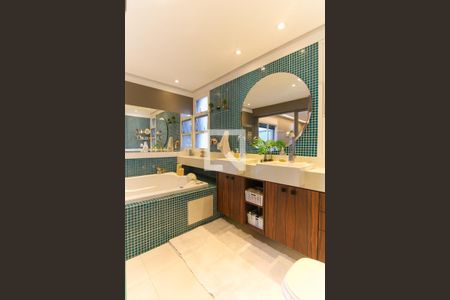 Apartamento à venda com 565m², 3 quartos e 2 vagasBanheiro da Suíte 1
