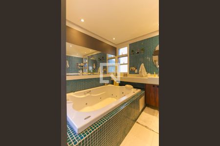 Apartamento à venda com 565m², 3 quartos e 2 vagasBanheiro da Suíte 1