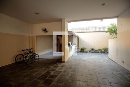 Apartamento à venda com 130m², 3 quartos e 2 vagas Apartamento à venda com 130m², 3 quartos e 2 vagasPlay