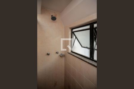 Apartamento à venda com 130m², 3 quartos e 2 vagas Apartamento à venda com 130m², 3 quartos e 2 vagasBanheiro Suíte