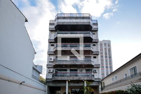 Apartamento à venda com 130m², 3 quartos e 2 vagas Apartamento à venda com 130m², 3 quartos e 2 vagasFachada