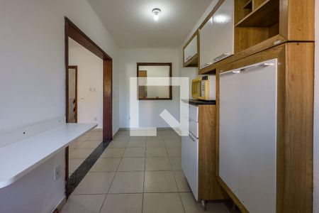 Casa à venda com 200m², 3 quartos e 7 vagas Casa à venda com 200m², 3 quartos e 7 vagasCozinha
