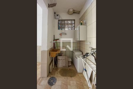 Casa à venda com 200m², 3 quartos e 7 vagas Casa à venda com 200m², 3 quartos e 7 vagasÁrea de Serviço