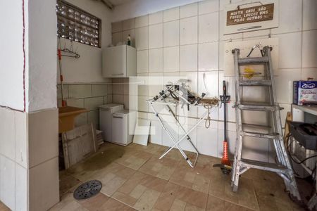 Casa à venda com 200m², 3 quartos e 7 vagas Casa à venda com 200m², 3 quartos e 7 vagasÁrea de Serviço
