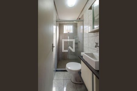 Casa à venda com 200m², 3 quartos e 7 vagas Casa à venda com 200m², 3 quartos e 7 vagasBanheiro Corredor