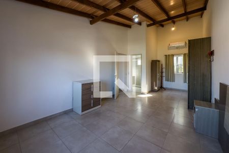 Casa à venda com 200m², 3 quartos e 7 vagas Casa à venda com 200m², 3 quartos e 7 vagasSuíte