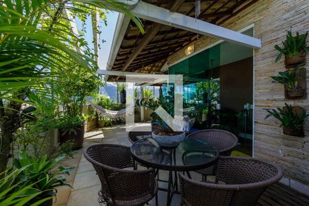 Apartamento à venda com 150m², 4 quartos e 2 vagasCobertura