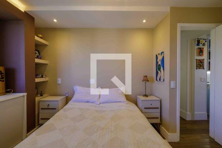 Apartamento à venda com 150m², 4 quartos e 2 vagasSuíte 2