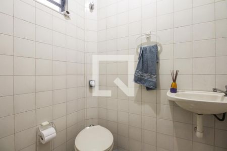 Casa à venda com 120m², 3 quartos e sem vaga Casa à venda com 120m², 3 quartos e sem vagaBanheiro Suíte