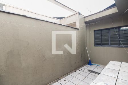 Casa à venda com 120m², 3 quartos e sem vaga Casa à venda com 120m², 3 quartos e sem vagaQuintal