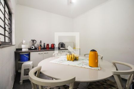 Casa à venda com 120m², 3 quartos e sem vaga Casa à venda com 120m², 3 quartos e sem vagaCozinha