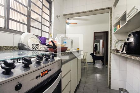 Casa à venda com 120m², 3 quartos e sem vaga Casa à venda com 120m², 3 quartos e sem vagaCozinha