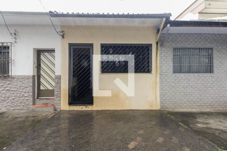 Casa à venda com 120m², 3 quartos e sem vaga Casa à venda com 120m², 3 quartos e sem vagaFachada