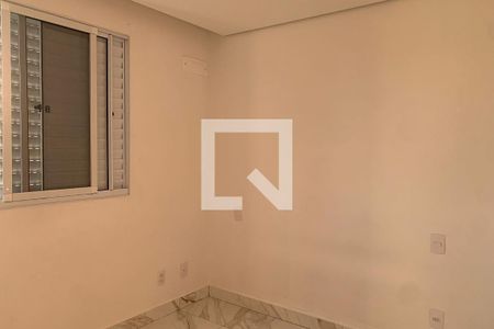 Quarto 2 de apartamento para alugar com 2 quartos, 40m² em Parque Santa Rosa, Suzano