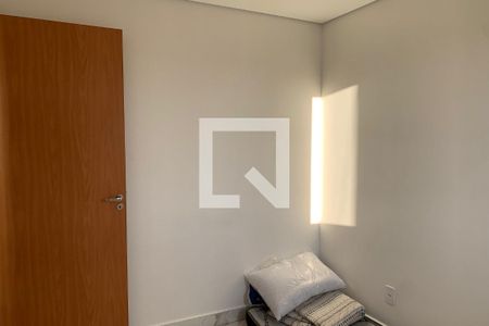Quarto 1 de apartamento para alugar com 2 quartos, 40m² em Parque Santa Rosa, Suzano