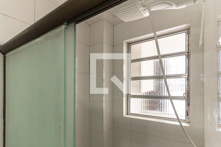 Banheiro de kitnet/studio para alugar com 1 quarto, 55m² em Vila Buarque, São Paulo