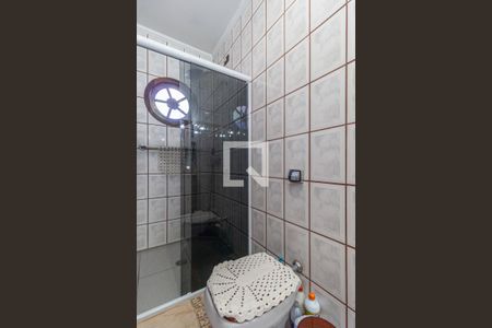 Casa à venda com 208m², 4 quartos e 2 vagasBanheiro da suíte