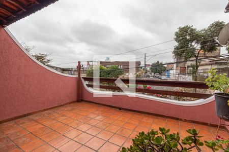 Casa à venda com 208m², 4 quartos e 2 vagasSacada