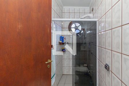 Casa à venda com 208m², 4 quartos e 2 vagasBanheiro da suíte