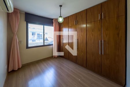 Quarto 2 de apartamento à venda com 2 quartos, 65m² em Menino Deus, Porto Alegre