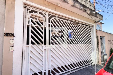 Fachada de casa para alugar com 1 quarto, 80m² em Vila Yolanda, Osasco