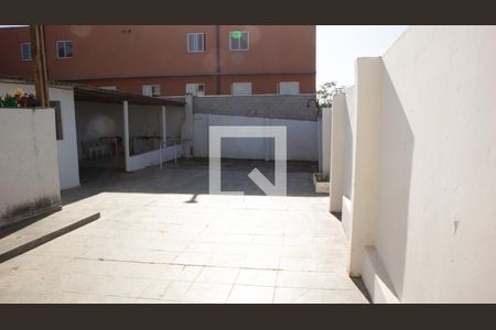 Casa à venda com 320m², 3 quartos e 2 vagas Casa à venda com 320m², 3 quartos e 2 vagasQuintal