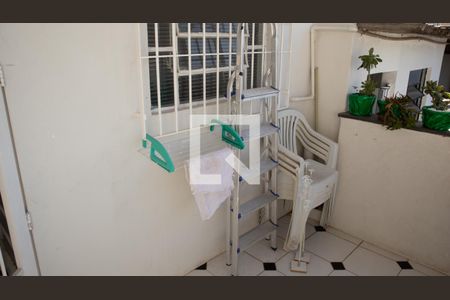 Casa à venda com 320m², 3 quartos e 2 vagas Casa à venda com 320m², 3 quartos e 2 vagasVaranda da cozinha