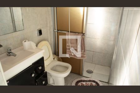 Casa à venda com 320m², 3 quartos e 2 vagas Casa à venda com 320m², 3 quartos e 2 vagasBanheiro sala