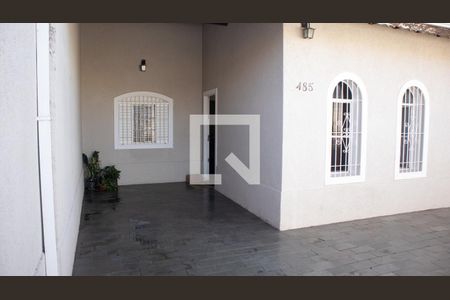 Casa à venda com 320m², 3 quartos e 2 vagas Casa à venda com 320m², 3 quartos e 2 vagasGaragem