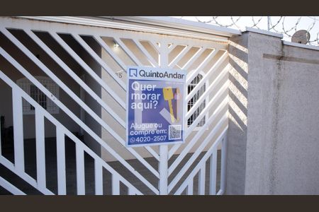 Casa à venda com 320m², 3 quartos e 2 vagas Casa à venda com 320m², 3 quartos e 2 vagasFachada