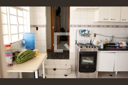 Casa à venda com 320m², 3 quartos e 2 vagas Casa à venda com 320m², 3 quartos e 2 vagasCozinha