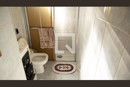 Casa à venda com 320m², 3 quartos e 2 vagas Casa à venda com 320m², 3 quartos e 2 vagasBanheiro sala