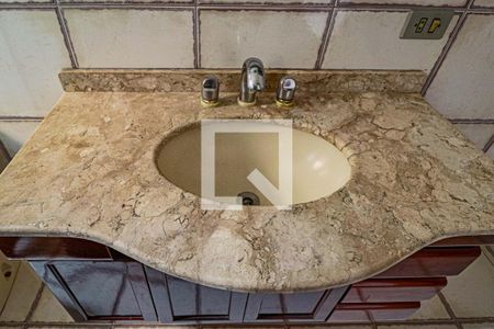 Casa para alugar com 150m², 3 quartos e 3 vagasSuite 01 - Banheiro