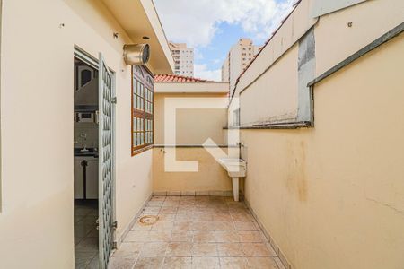 Casa para alugar com 150m², 3 quartos e 3 vagasQuintal 01