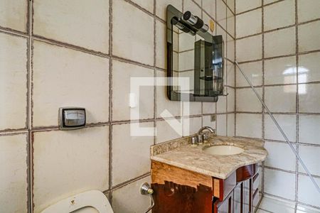 Casa para alugar com 150m², 3 quartos e 3 vagasSuite 01 - Banheiro