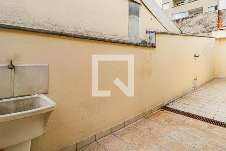 Casa para alugar com 150m², 3 quartos e 3 vagasQuintal 01