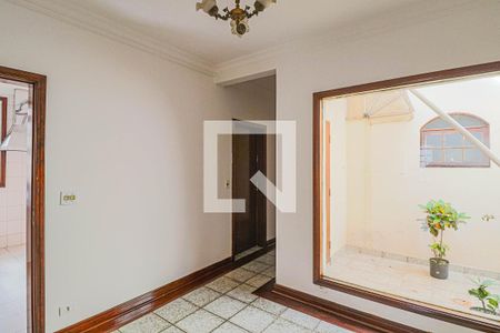 Casa para alugar com 150m², 3 quartos e 3 vagasSala - Jardim de inverno