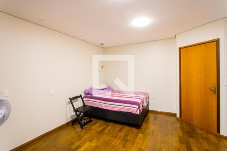 Casa à venda com 220m², 3 quartos e sem vagaQuarto 3 - Suíte
